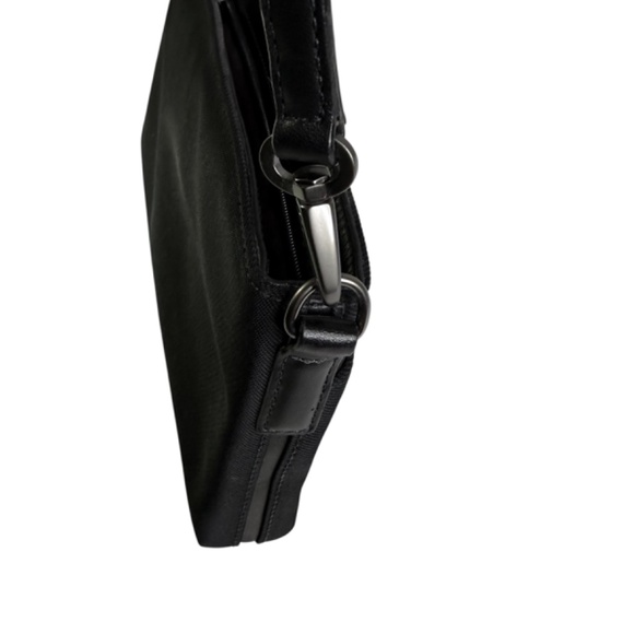 Coach Demi Mercer Leather Trimmed Nylon Handbag to Convertible Wristlet - Picture 4 of 9